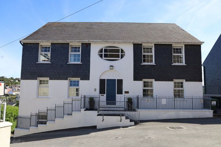 1 Rampart Court, The Ramparts, Kinsale, Co. Cork