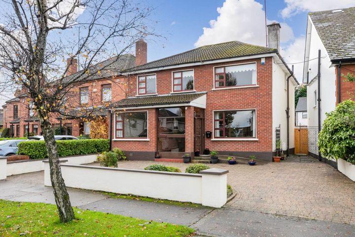 Rockerry, 43 Coolkill, Dublin 18, Co. Dublin, D18H3A8