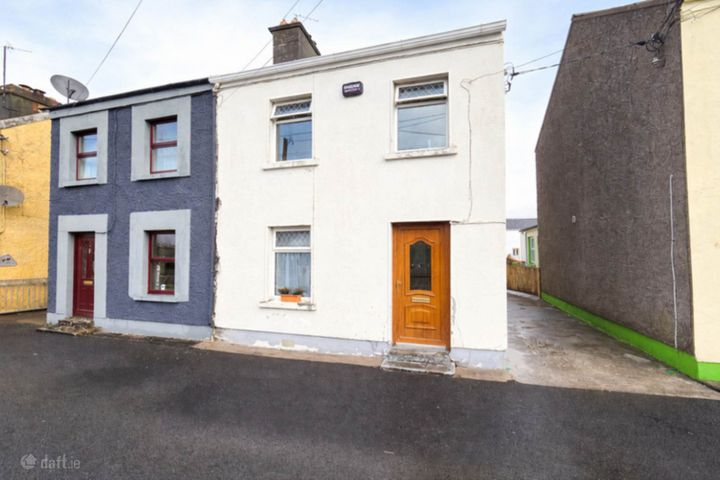 9 Station View, Castlerea, Co. Roscommon, F45AX56