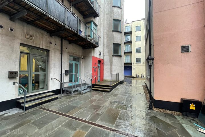 Isolde's Tower, Temple Bar, Dublin 8