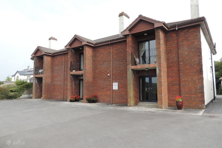 Apt 1 , Gentian Villas (UofG), Kingston, Co. Galway