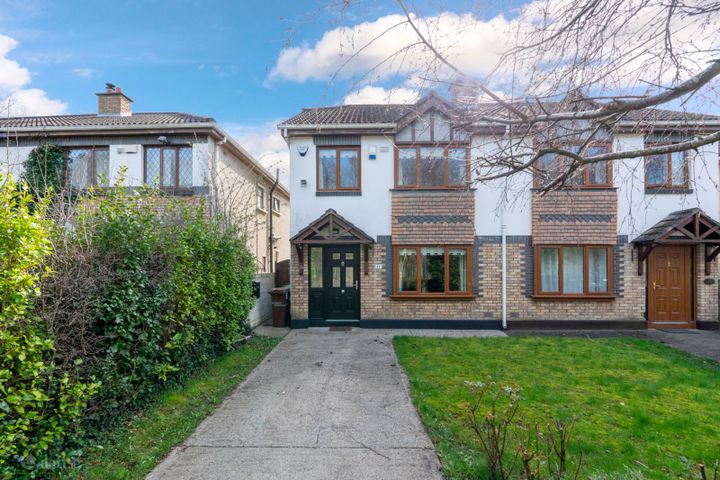 Elmbrook Avenue, Esker Lane, Lucan, Co. Dublin