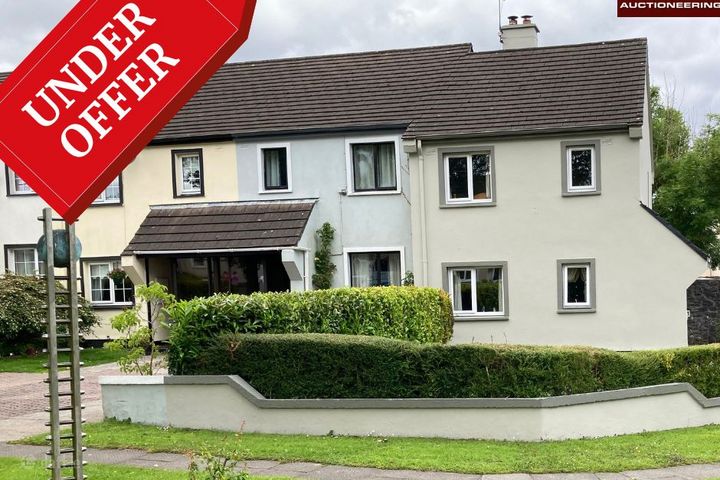 8 Aisling Drive, Upper Main Street, Ballyhaunis, Co. Mayo, F35FE44