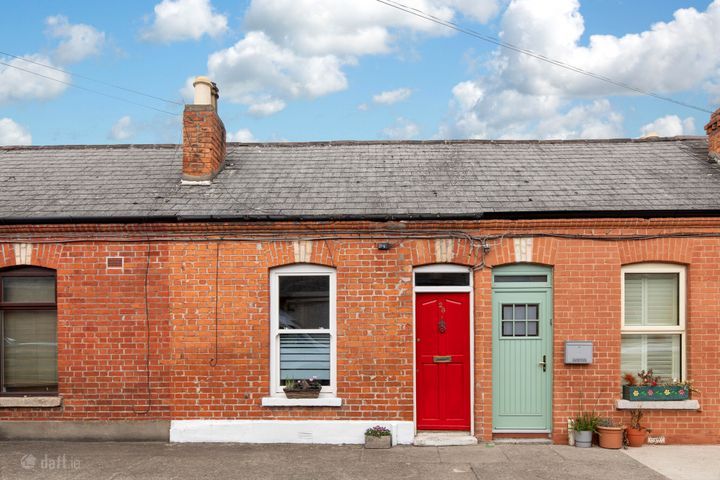 23 Valentia Parade, Phibsborough, Dublin 7, D07 FW21