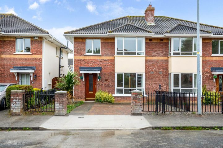 54 St Davids Park, Artane, Dublin 5, D05C2X6
