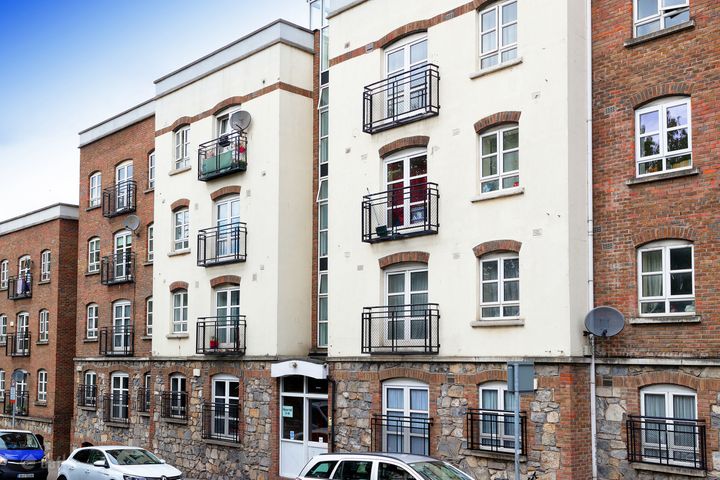Manor Hall, Mountbrown, Kilmainham, Dublin 8