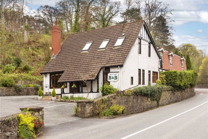 Moat Lodge, Adamstown Rd, Lucan, Dublin