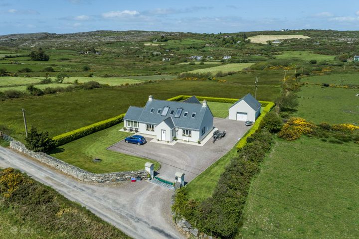 Knock, Lowertown, Schull, Co. Cork, P81HY26