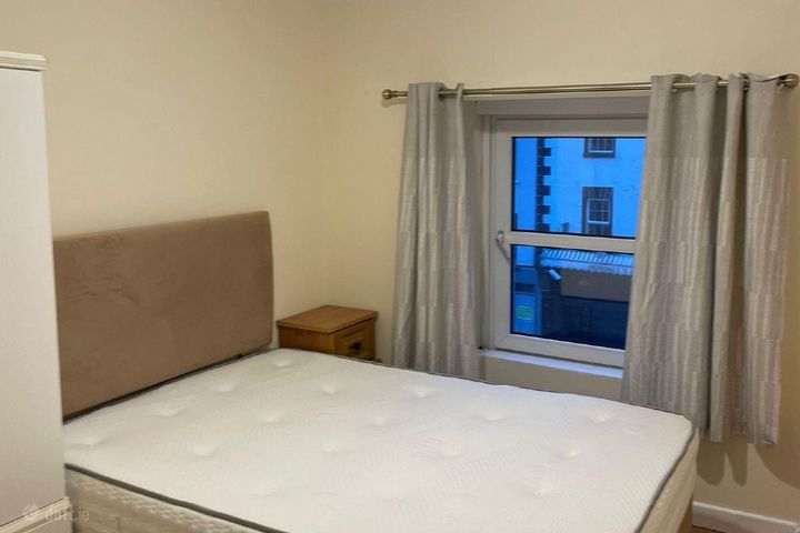 Lonergan's, 35 O'connell Street, Clonmel, Clonmel, Co. Tipperary