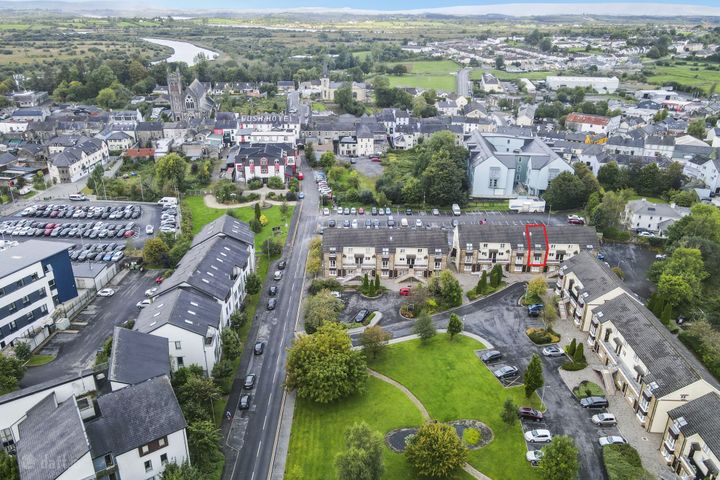 13 Boderg, Shannon Court, Carrick-On-Shannon, Co. Leitrim, N41AH75