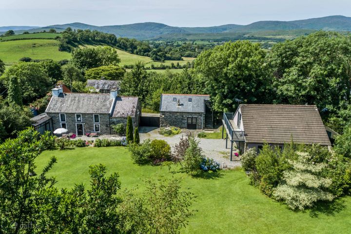 Lazy Acre, Shandrum Beg, Bantry, Co. Cork, P75TX84