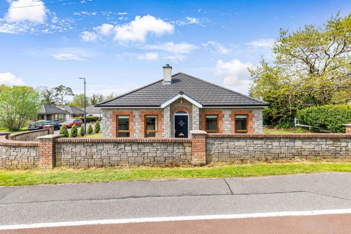 5 Cois Na Habhainn, Cootehill Road, Cavan, H12KP28