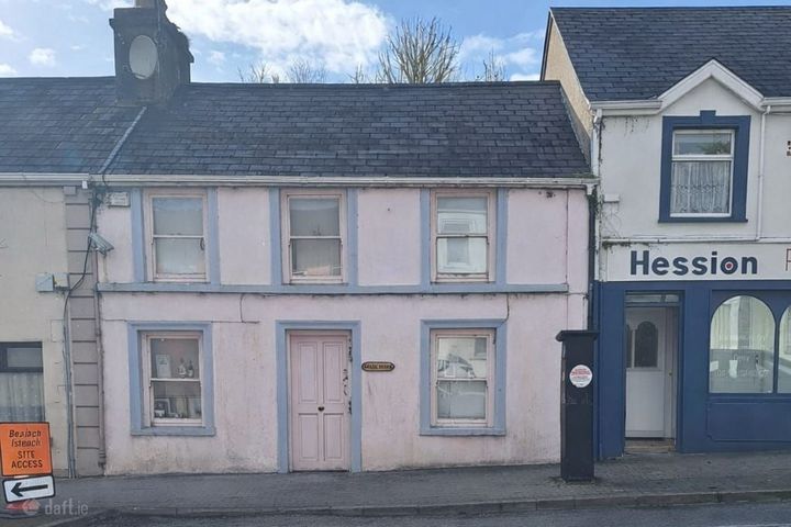 James Street, Claremorris, Claremorris, Co. Mayo, F12V045