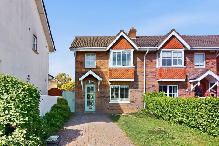 2 Woodfield, Scholarstown Road, Rathfarnham, Dublin 16, D16N4C8