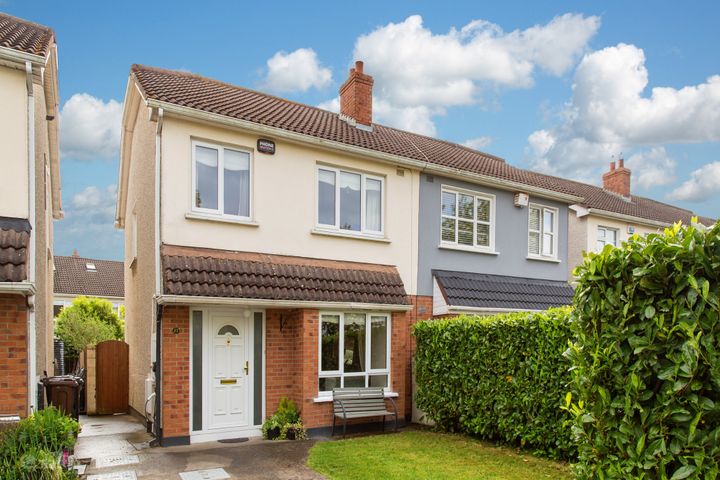 27 Luttrell Park Drive, Castleknock, Dublin 15, D15AV9D