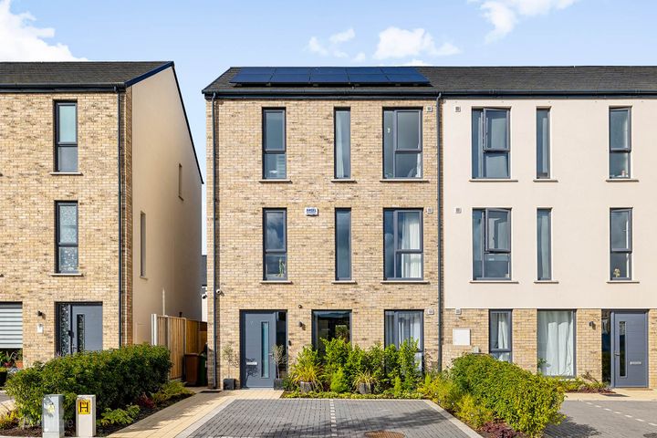 7 Redford Park View, Lucan, Co. Dublin, K78R9T0