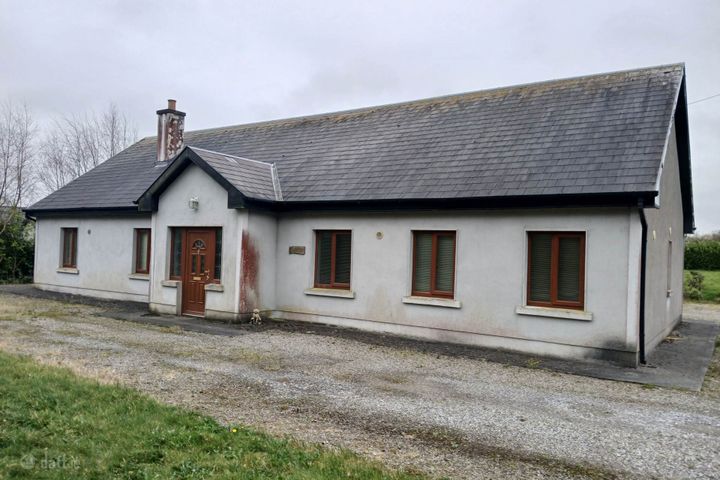 Mount Temple Village, Mount Temple, Athlone, Co. Westmeath