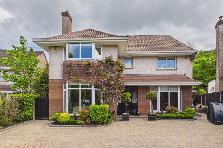 2 The Paddocks, Maryborough Hill, Rochestown, Co. Cork, T12V6TN