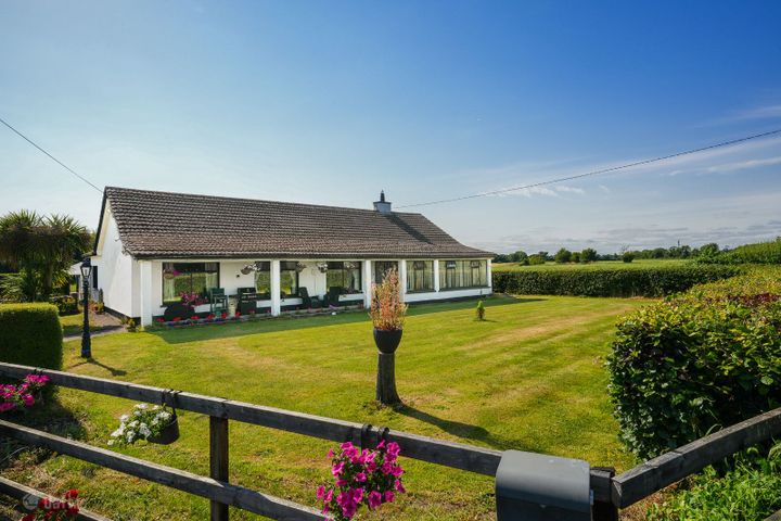 Summerlands, Ballymaglassan, Batterstown, Co. Meath, A86Y883