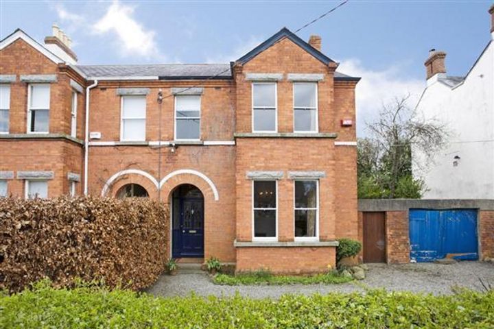 27 Glenart Avenue, Blackrock, Dublin
