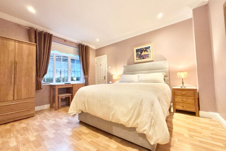 Almanii, 217 Swords Road, Dublin 9, Whitehall, Dublin 9