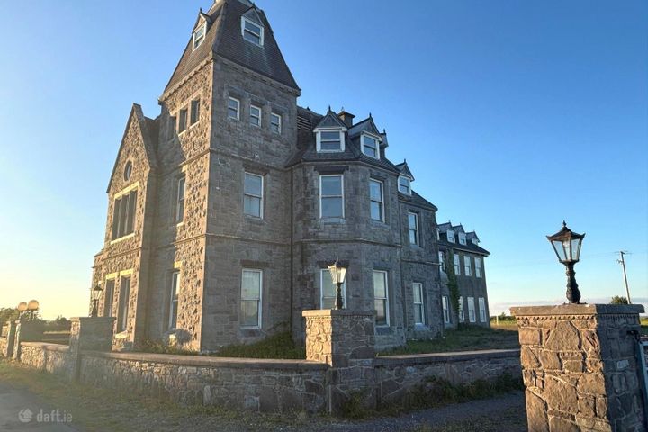 Errew House, Castlehill, Ballina, Co. Mayo, F26WK27