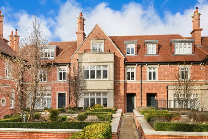3 Shrewsbury Gardens, Shrewsbury Road, Ballsbridge, Dublin 4, D04E9R9