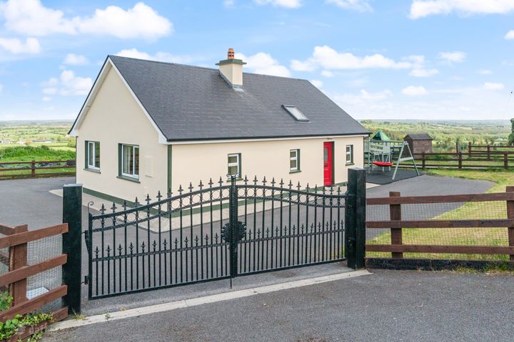 Cloonlatieve, Castlerea, Roscommon, Roscommon