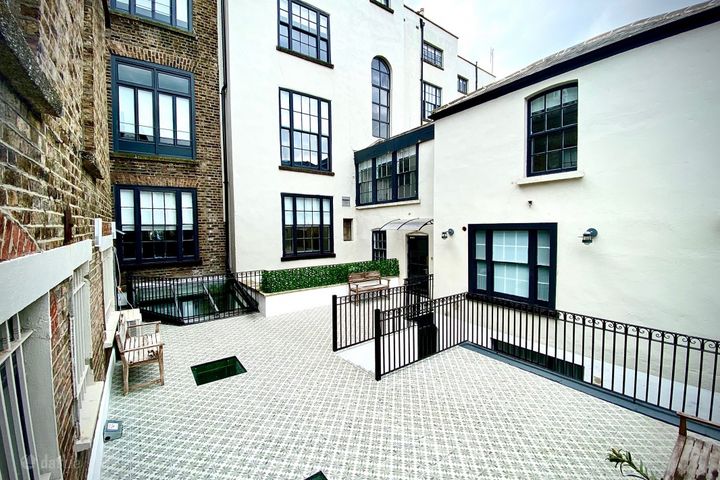 19-22 Baggot St Lower, Dublin 2