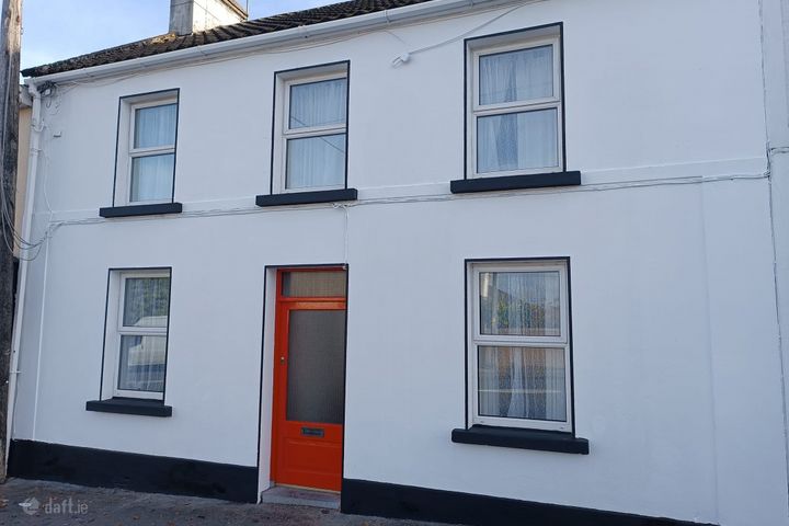 53 Brackernagh, Ballinasloe, Co. Galway