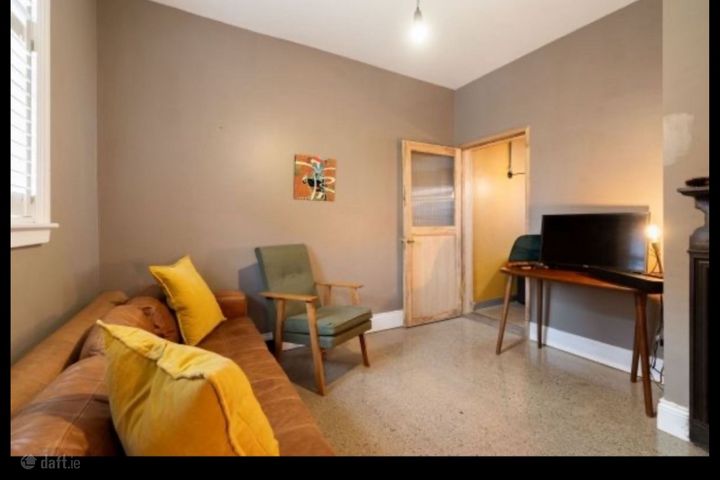 28 The Coombe, The Coombe, Dublin 8, D08Y5NC