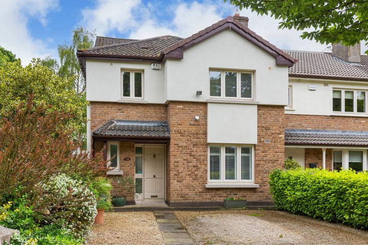 16 Cloister Close, Carysfort Ave, Blackrock, Dublin