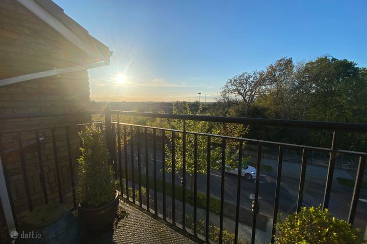 12 Stocking Wood Heath, Stocking Avenue, Rathfarnh, Knocklyon, Dublin 16