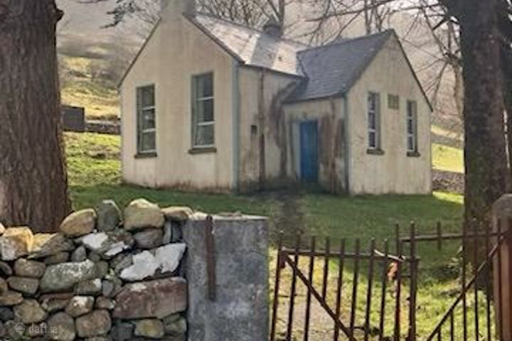 The Schoolhouse, Drishaghaun, Cloghbrack, Co. Galway, F12NY99
