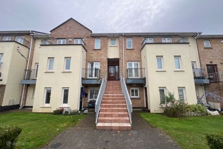 Erris Square, Waterville, Ballycoolin, Dublin 15