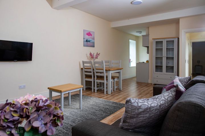 Mullaboden Lodge, Ballymore Eustace, Co. Kildare