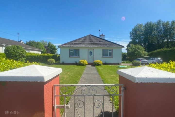 Aughclogeen, Claregalway, Co Galway, Galway