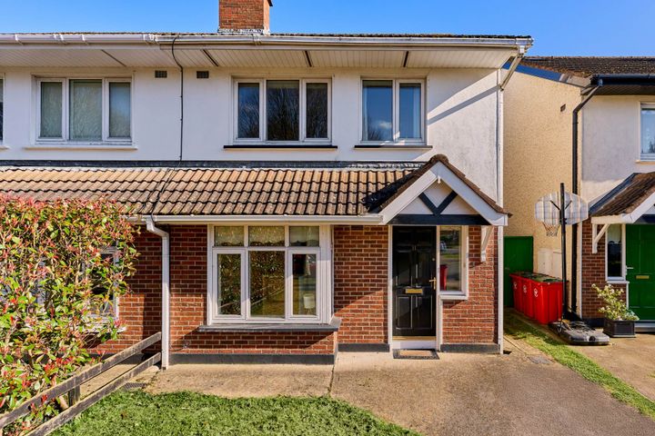 11 Luttrellstown Grove, Castleknock, Dublin 15, D15X6X5