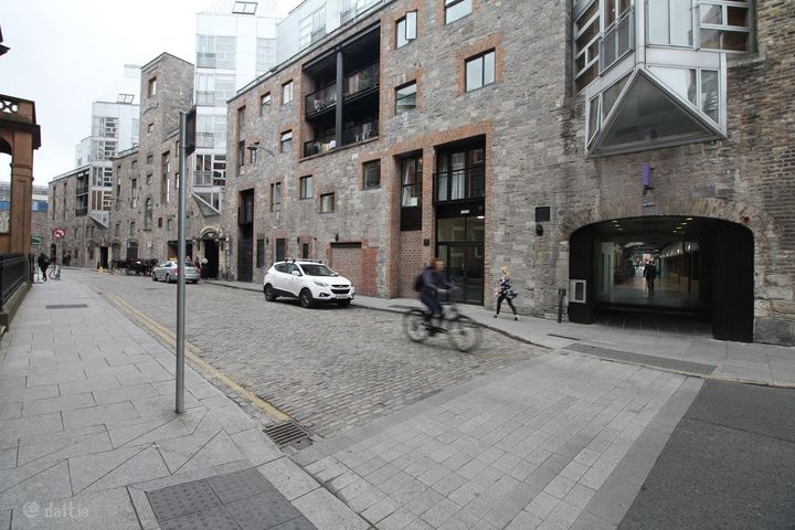 Bow lane, Smithfield, Dublin 7