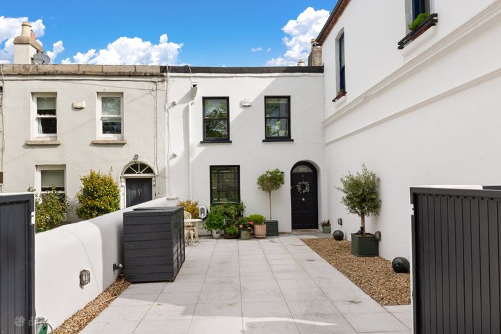 2 Windsor Terrace, Portobello, Dublin 8, D08E9T8
