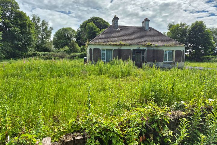 Sonnagh, Charlestown, Charlestown, Co. Mayo, F12X212