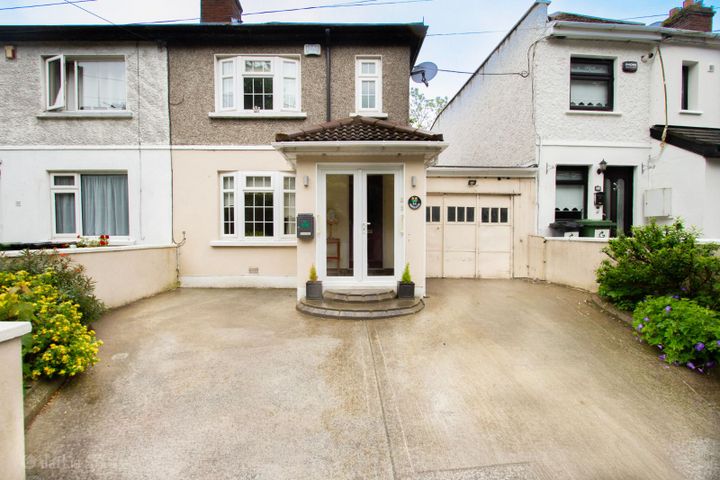 54 Brickfield Drive, Dublin 12, Drimnagh, Dublin 12, D12XE24