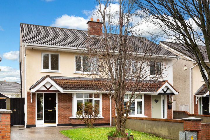 32 Luttrellstown Rise, Castleknock, Dublin 15, D15W3P3