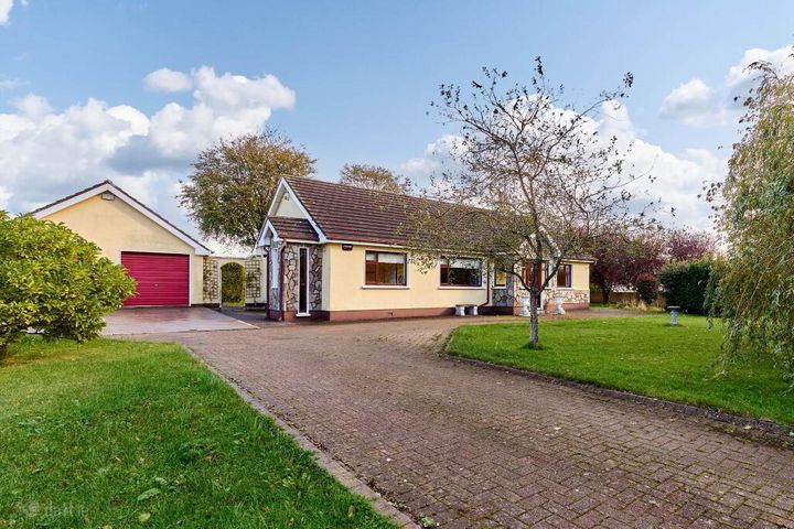 Navan Road, Kentstown, Co. Meath, C15VX60