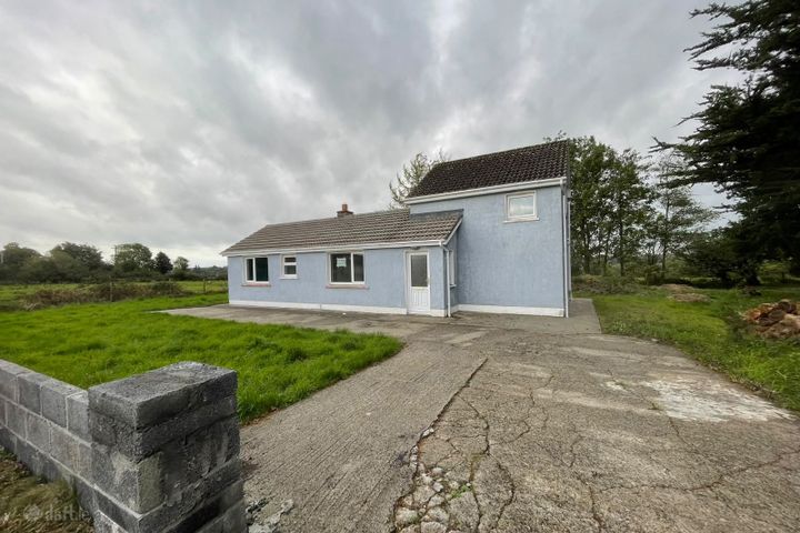 Caher, Castlerea, Ballinlough, Co. Roscommon, F45YV05
