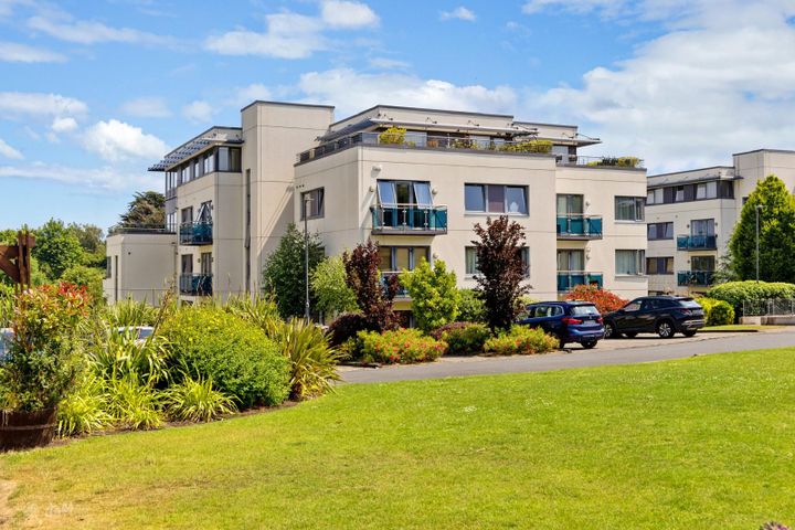 Apt, Brennanstown Square, Dublin 18, Brennanstown, Dublin 18