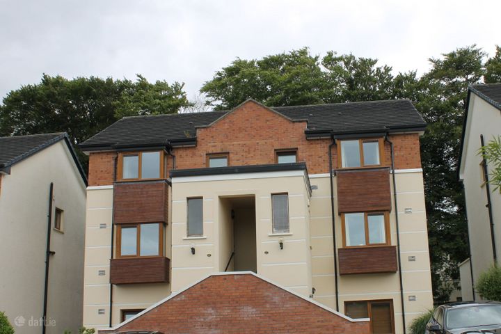 28 Manor Avenue, Maryborough Ridge, Rochestown, Co. Cork