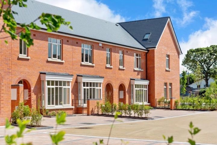 Kingswood, Citywest, Baldonnell, Co. Dublin
