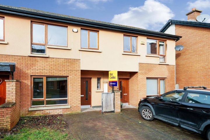 4 The Paddocks Walk, Adamstown, Co. Dublin