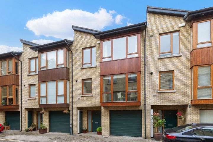 35 Auburn, Howth Road, Clontarf, Dublin 3, D03XK16